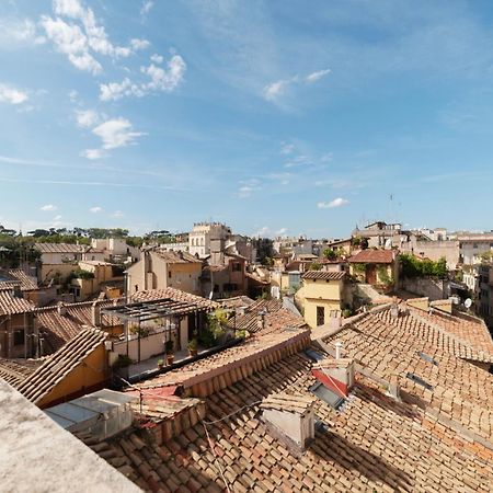 Apartment With Terrace In Via Del Pellegrino - Fromhometorome Luaran gambar