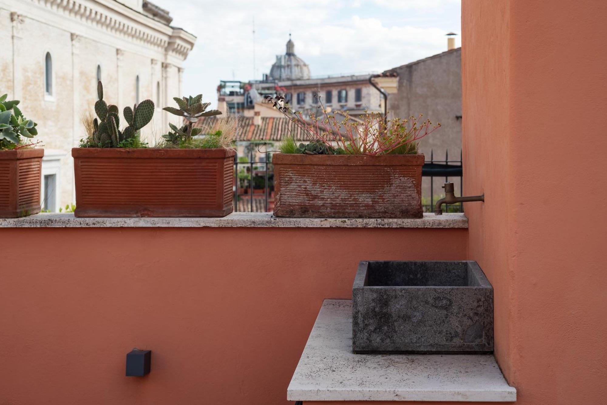 Apartment With Terrace In Via Del Pellegrino - Fromhometorome Luaran gambar