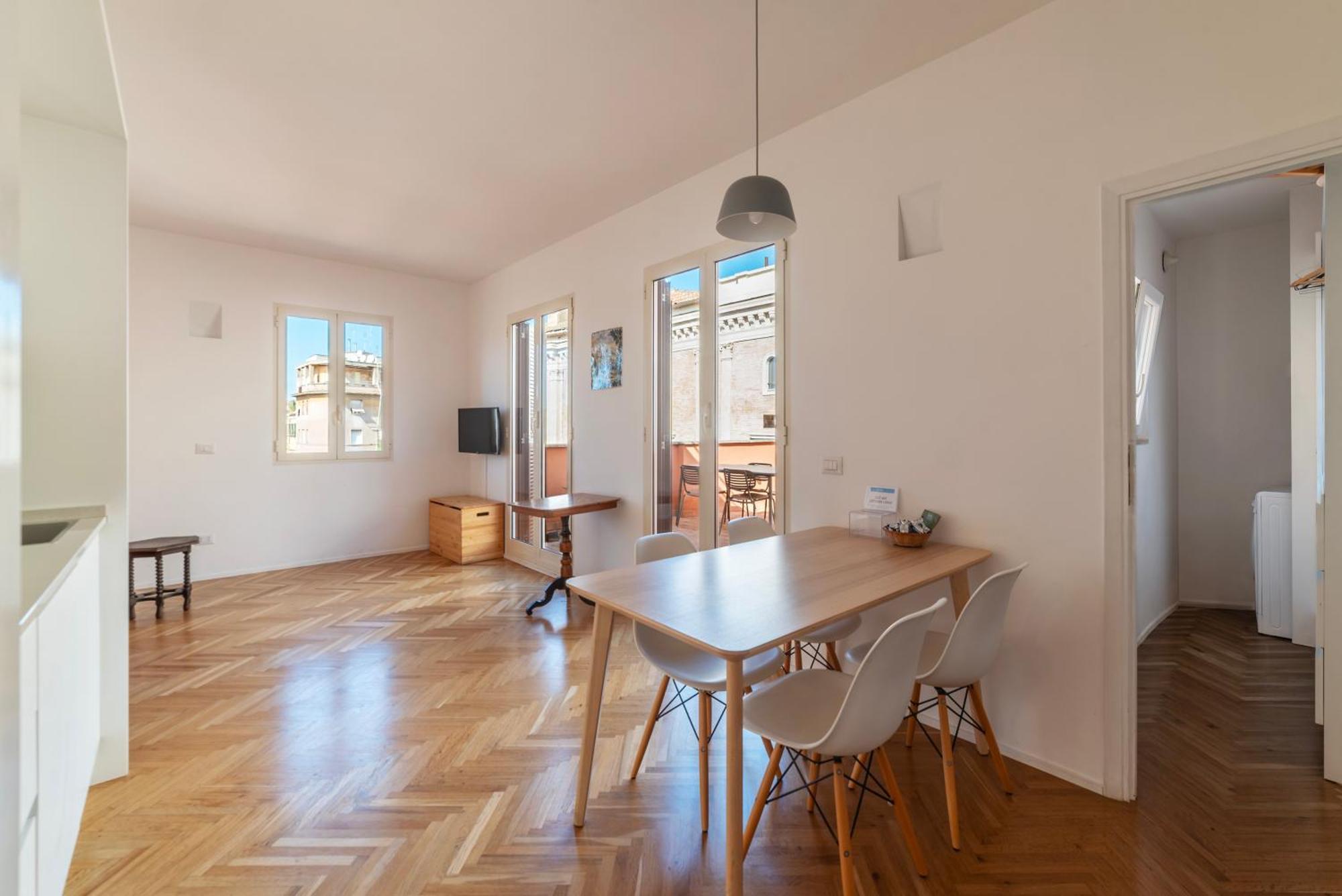 Apartment With Terrace In Via Del Pellegrino - Fromhometorome Luaran gambar