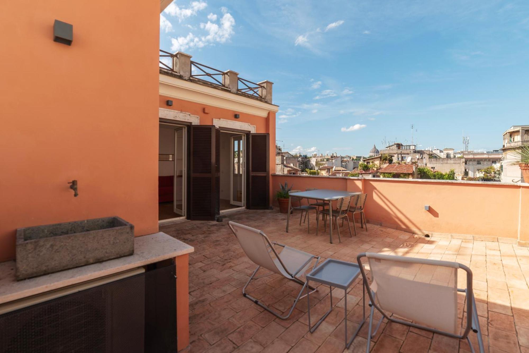 Apartment With Terrace In Via Del Pellegrino - Fromhometorome Luaran gambar