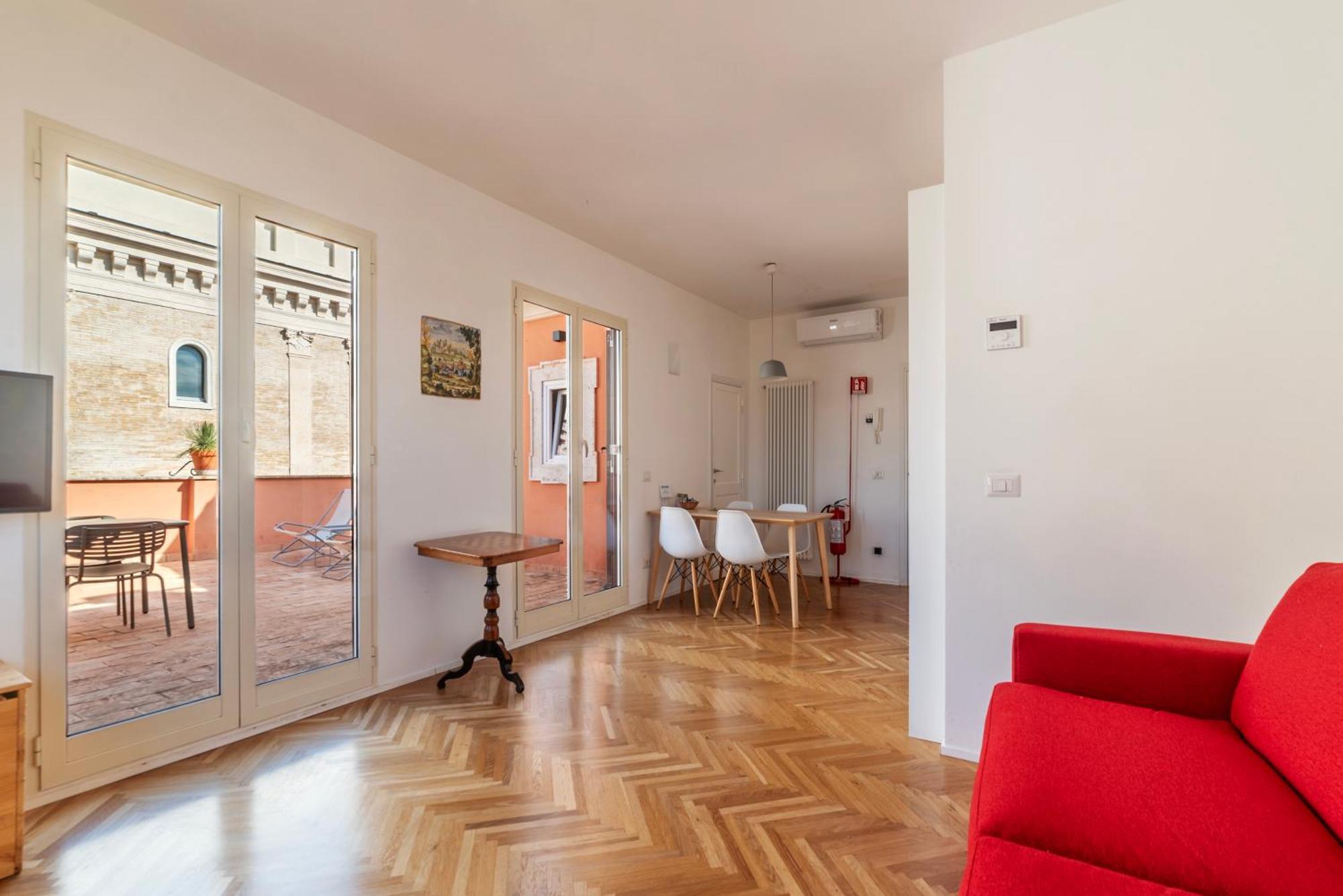 Apartment With Terrace In Via Del Pellegrino - Fromhometorome Luaran gambar